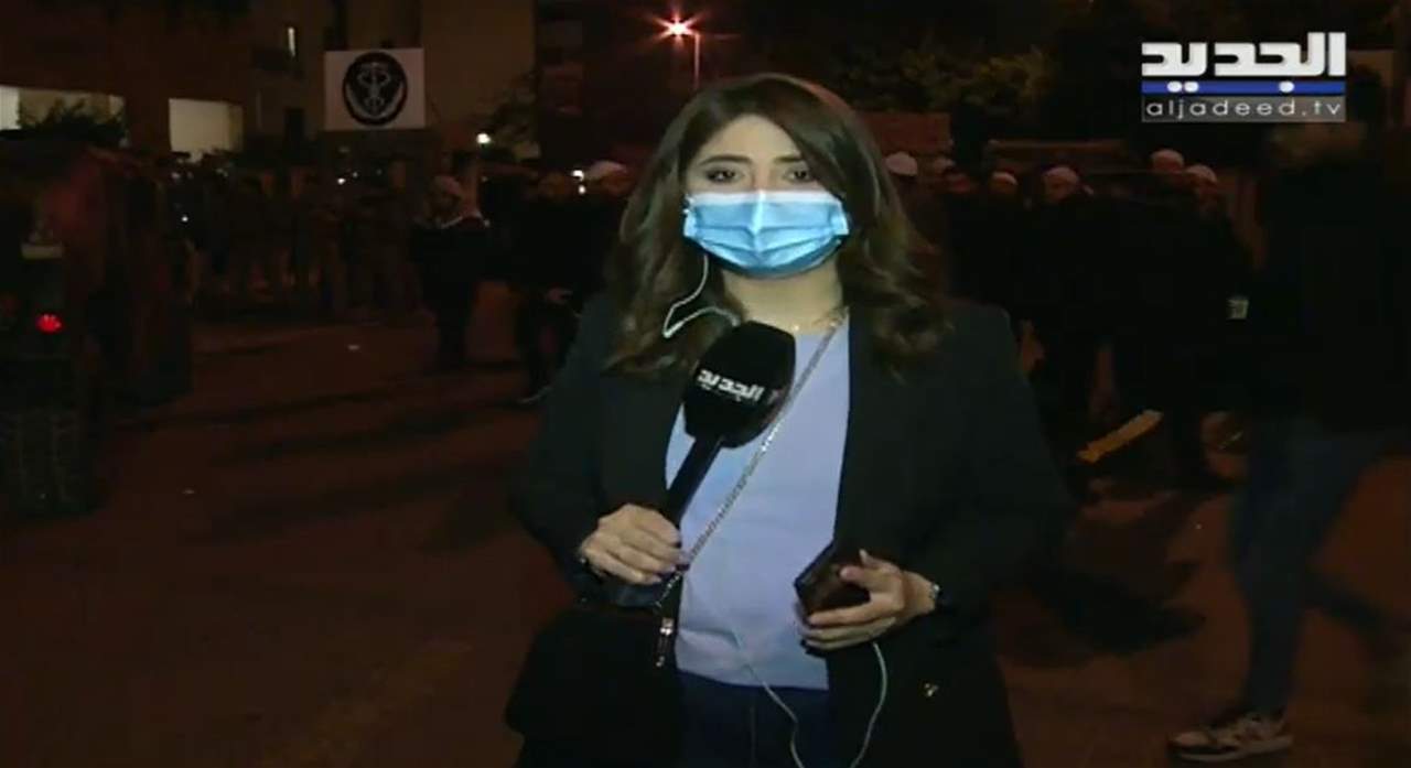 مشايخ عقل طائفة الموحدون الدروز ينفذون تحركاً أمام المستشفى العسكري رفضاً لتوقيف الشيخة هنية بدوي
