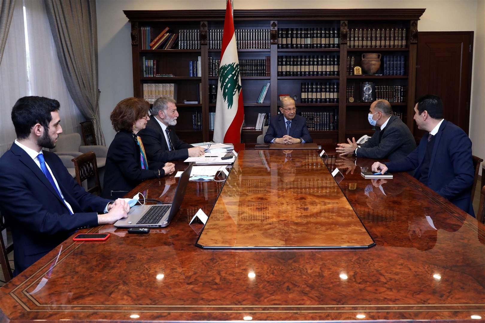 الرئيس عون وقع قانون المنافسة واطلع على الخطة الاسكانية الجديدة