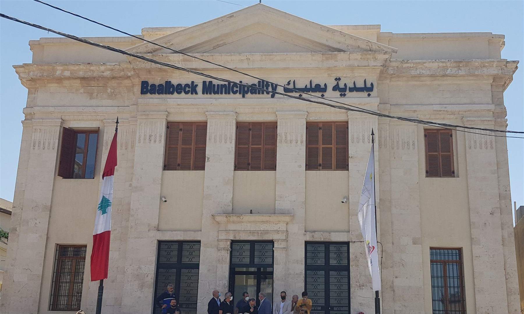 بلدية بعلبك تطلق خطط إنارة السوق التجاري بالتيار الكهربائي عبر الواح الطاقة الشمسية 