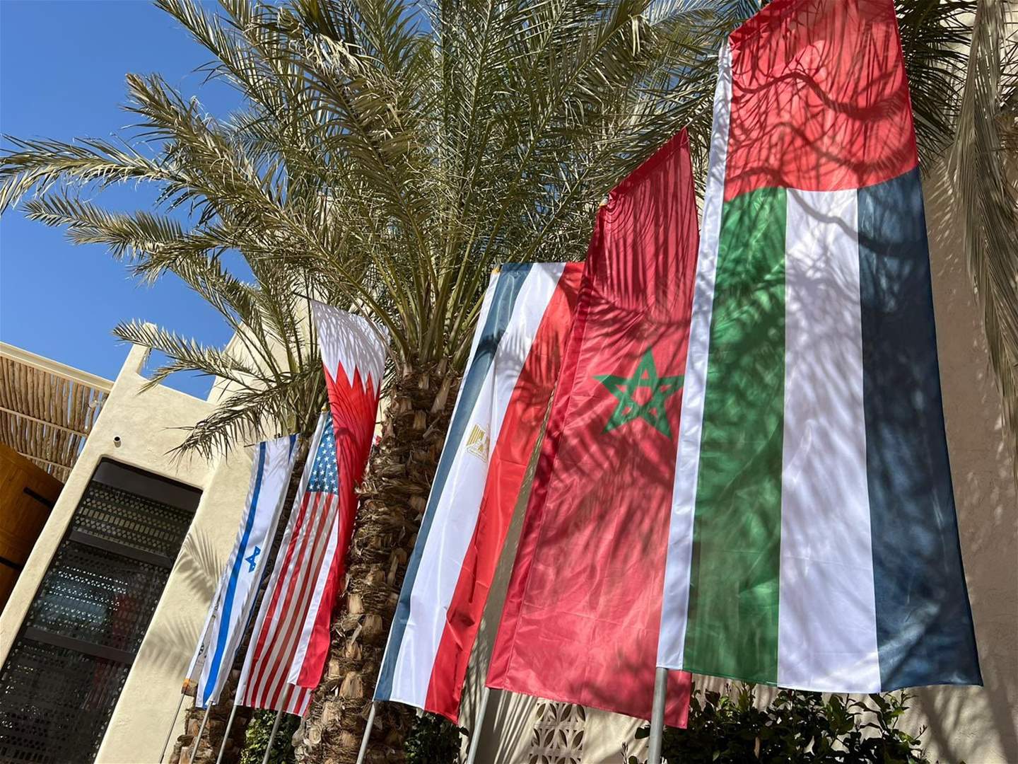 بالصور ـ بدء توافد وزراء الخارجية العرب المشاركين في "قمة النقب"