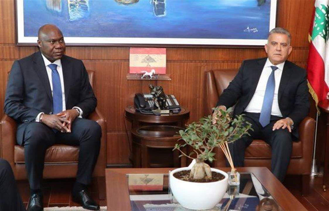 اللواء إبراهيم يعرض الأوضاع العامة مع سفير ساحل العاج 