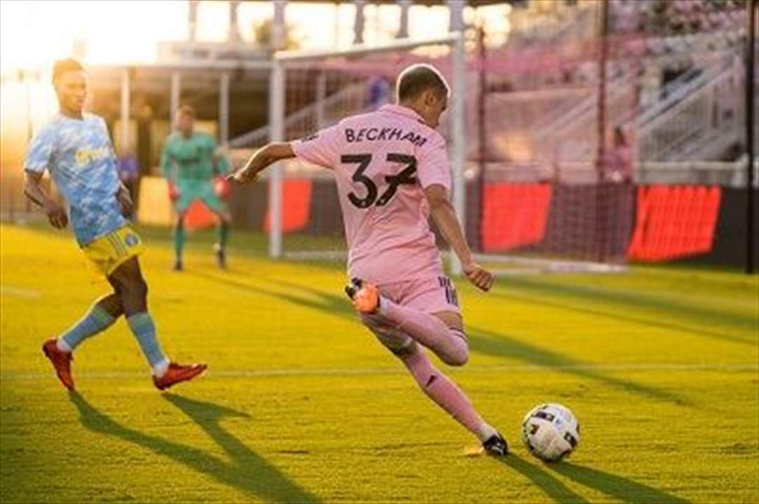 بالفيديو - روميو بيكهام "ابن ابيه" صنع ثلاث تمريرات حاسمة