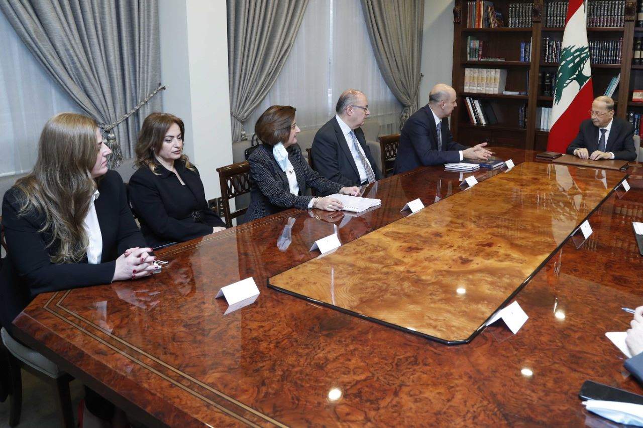 الرئيس عون يتسلم تقريرًا يكشف مخالفات في قطاع الاتصالات
