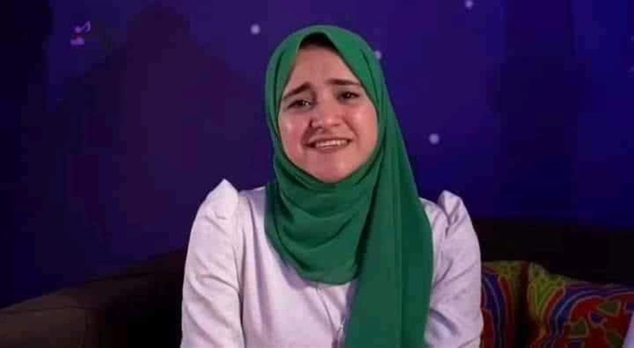 أم المنشدة المصرية مريم شبل تروي تفاصيل وفاة ابنتها بعد صراع طويل مع مرض السرطان .."نطقت الشهادة وفارقت الحياة" !
