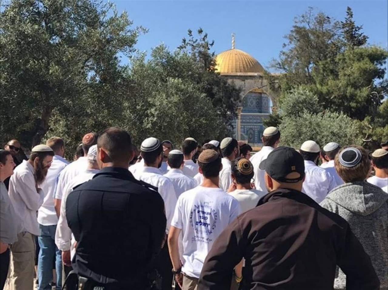 بعد تهديد المقاومة الفلسطينية .. الاحتلال يتراجع عن "ذبح القرابين" في المسجد الأقصى ويُبعد المسؤول عن المخطط