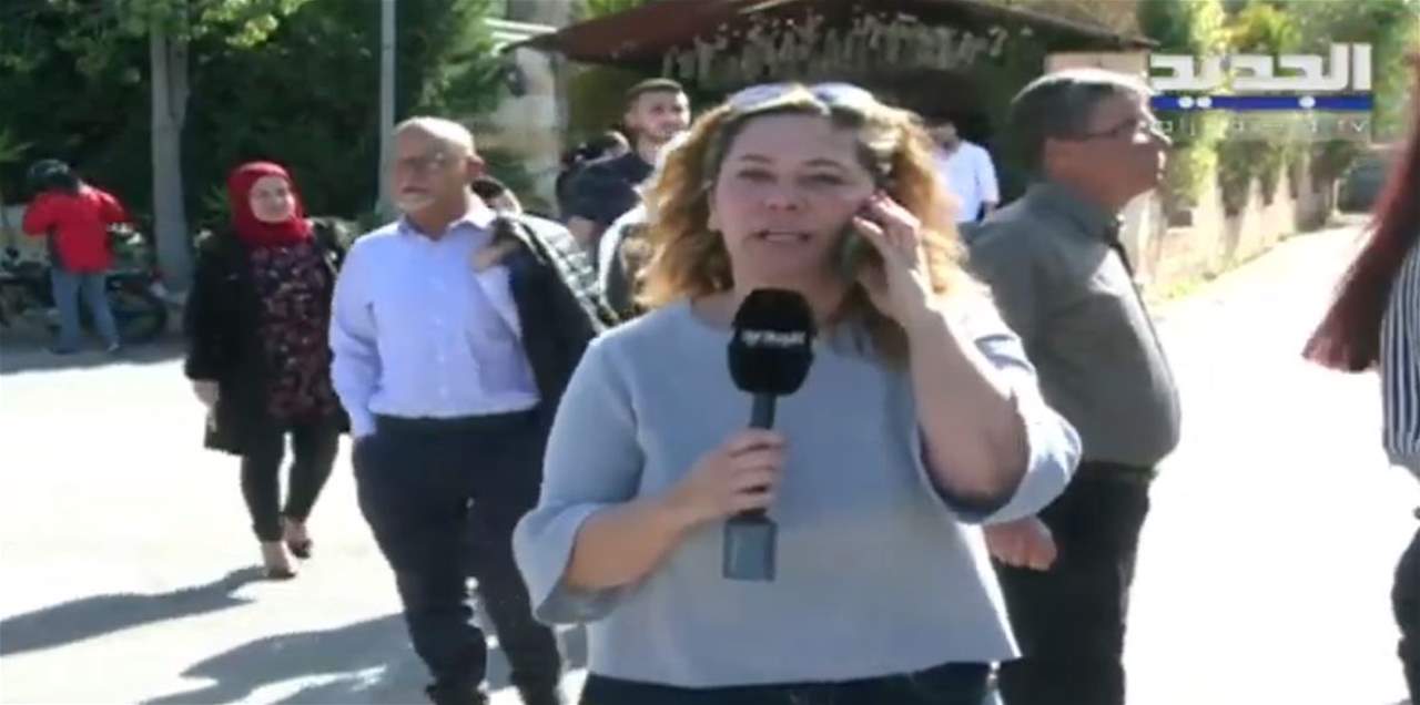 عناصر من حركة أمل تعتدي على المشاركين في إطلاق لائحة معا للتغيير في الصرفند.. لمتابعة البث المباشر: