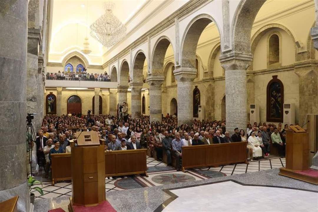 بالصور ـ كنيسة الطاهرة تحتضن احتفالات مسيحيي العراق في عيد الفصح 