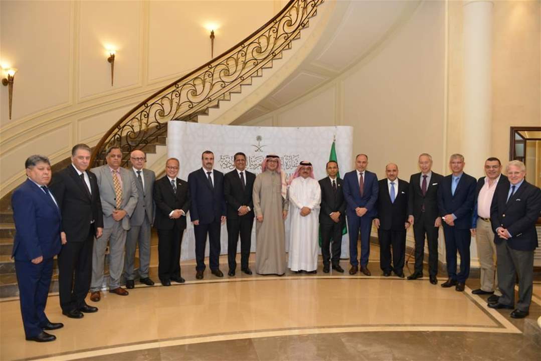  بخاري يُقيم مأدبة إفطار لسفراء الدول العربية والاسلامية والصديقة في لبنان