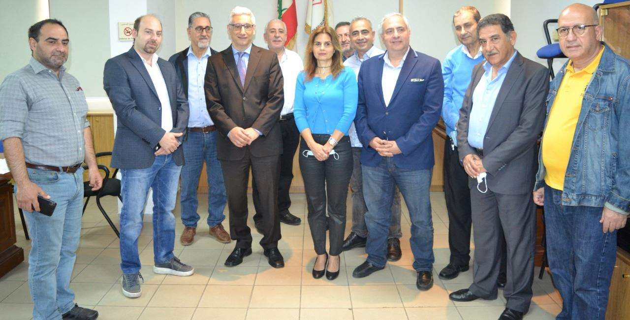 إتحاد نقابات المهن الحرّة يُحذر من تمرير مشروع قانون "الكابيتال كونترول" بصيغته الإستنسابية وغير القانونية الحالية