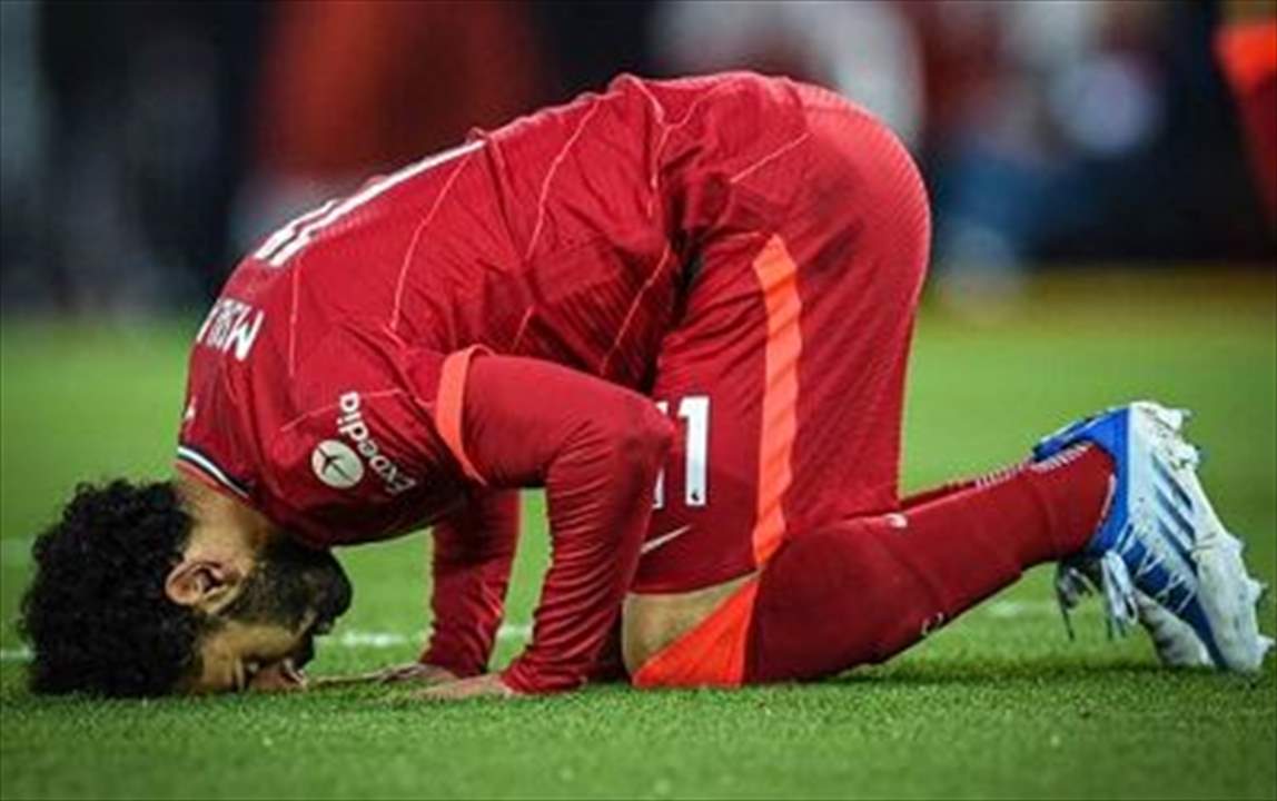 فيديو - صلاح يكتب التاريخ .. فيرغسون حزين ودالغليش سعيد