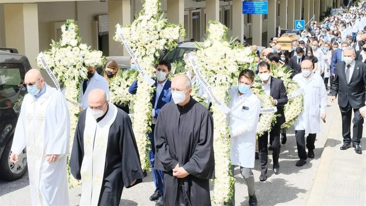   بالصور ـ الجسم الطبّي في أوتيل ديو يُودع الدكتور روي نسناس 