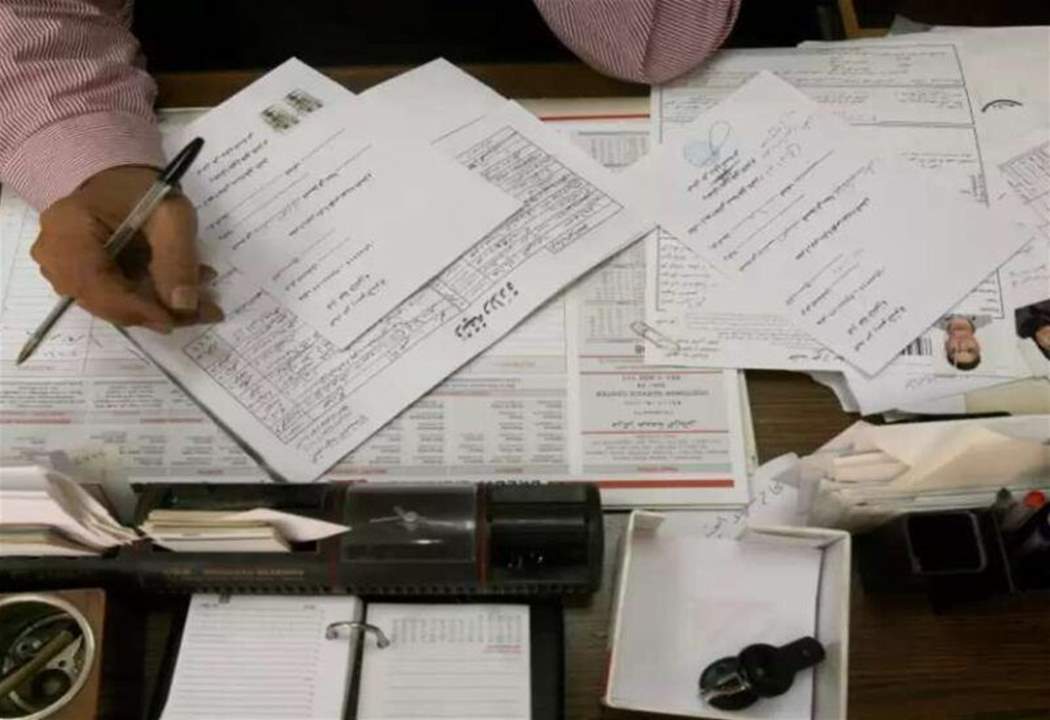 بعد "سقوط" اسم الرئيس عون وعائلته من سجلات تقسيم أقلام الإقتراع.. "الأحوال الشخصية" توضح