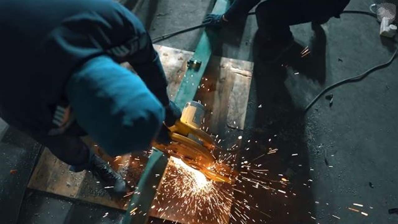 بالفيديو -"مخبأة ضمن أعمدة حديدية".. السعودية تحبط محاولة تهريب أكثر من 3.7 مليون حبة كبتاغون!