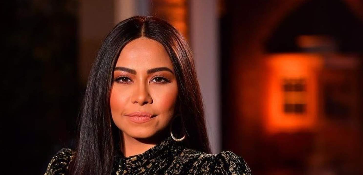 فنان مصري يهاجم شيرين عبد الوهاب : عبيطة ! 