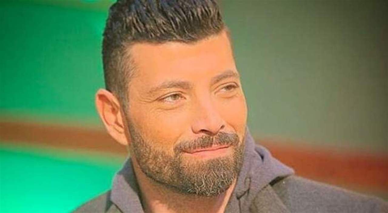 جوليان فرحات يعلن خطوبته