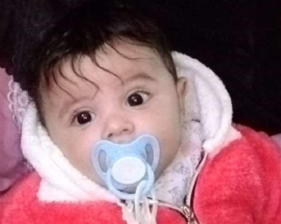   معاناة أب مصري .. ​مهدد بفقدان رضيعه الثاني بالمرض نفسه !