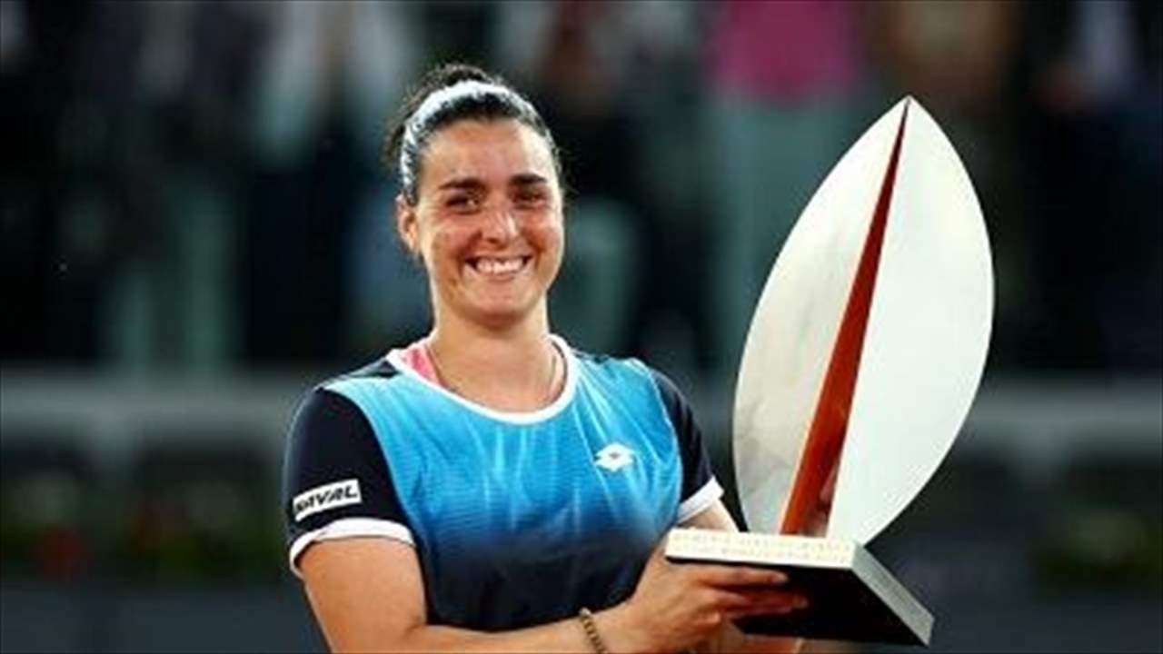 بالفيديو - سيدة التنس العربي تتلألأ في مدريد وتحتفل مع جمهورها