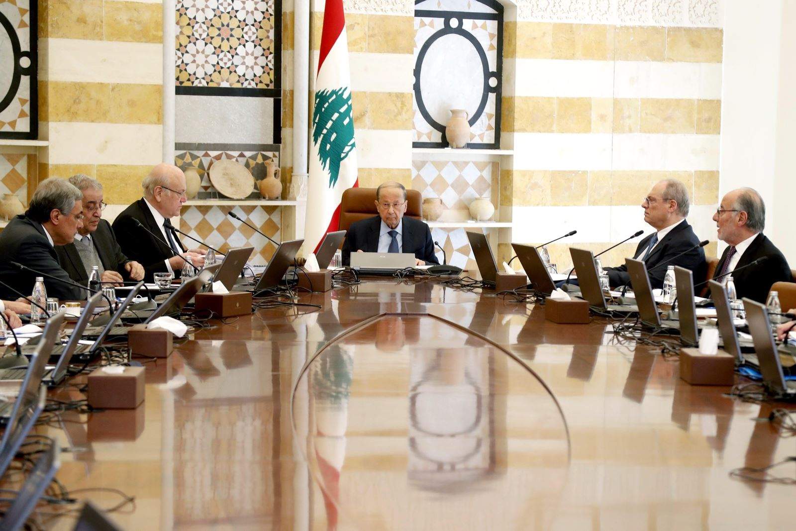 مجلس الوزراء يلتئم  في بعبدا برئاسة عون و49 بندا على جدول الاعمال 