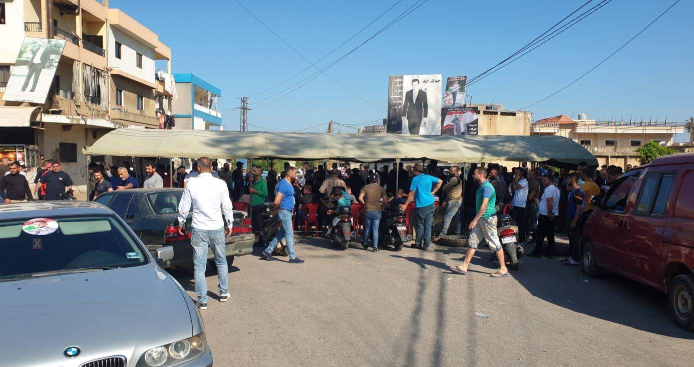  قطع الطريق العام في الحيصة - عكار احتجاجاً على نتائج الانتخابات النيابية