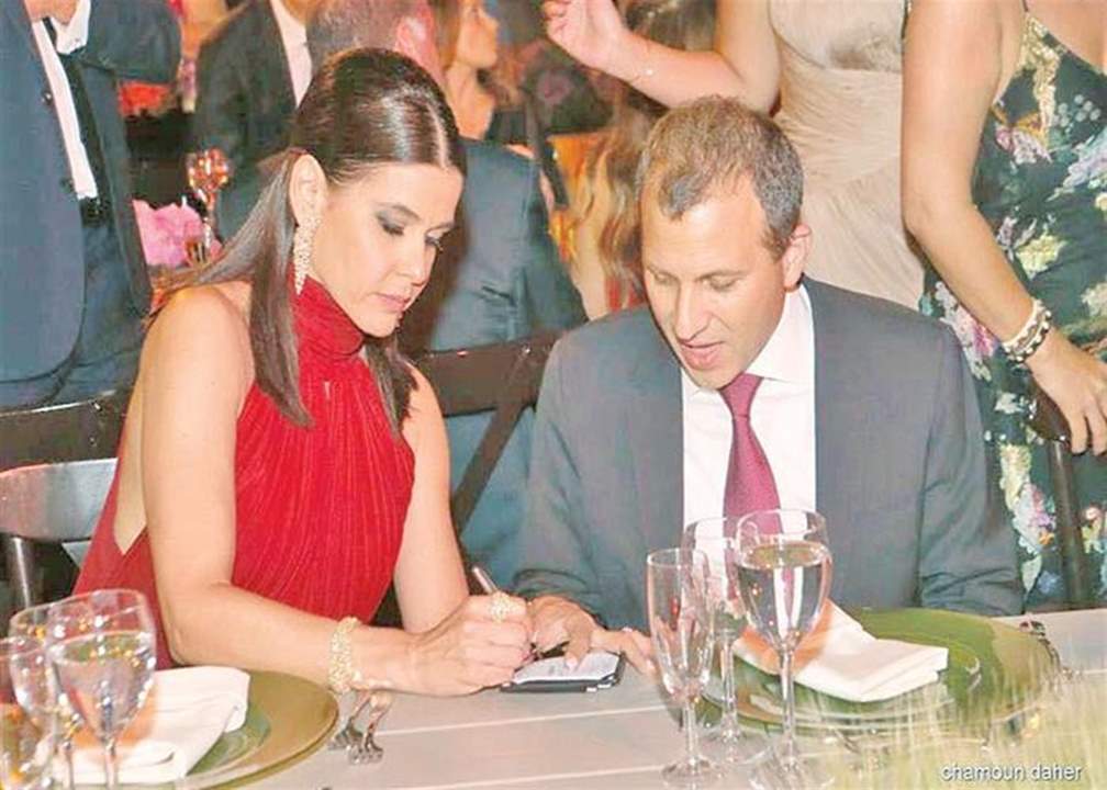 ستريدا جعجع ترد على باسيل: "يلي استحوا ماتوا.. خلي هلأ يوقف على إجريه"!