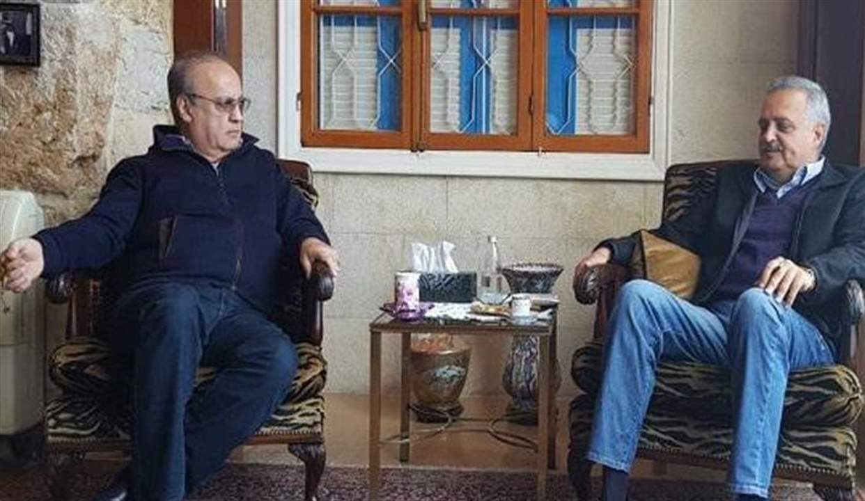 أرسلان التقى وهاب وتلقى اتصالا من ميقاتي ومسؤولين اخرين