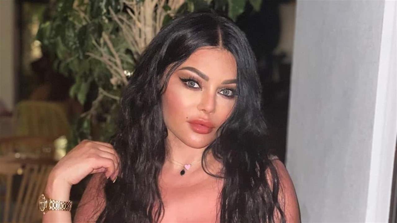 حفيدتا هيفاء وهبي في احدث ظهور ! احداهما نسخة عنها