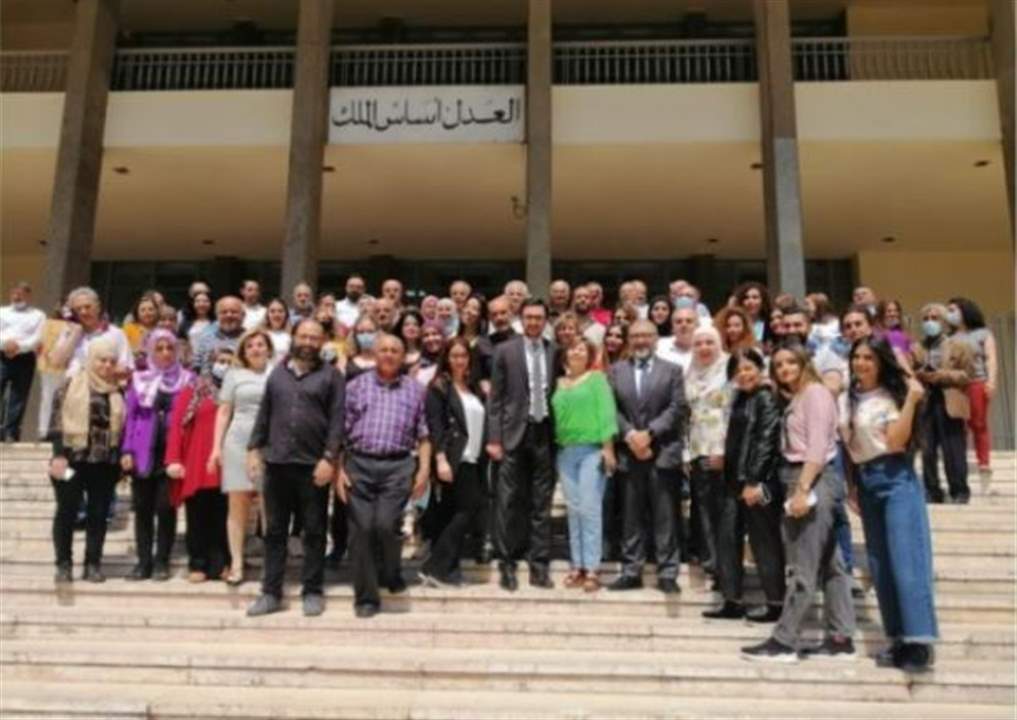 المساعدون القضائيون يعتصمون أمام قصور العدل: "الإنذار الأخير قبل التسكير"!