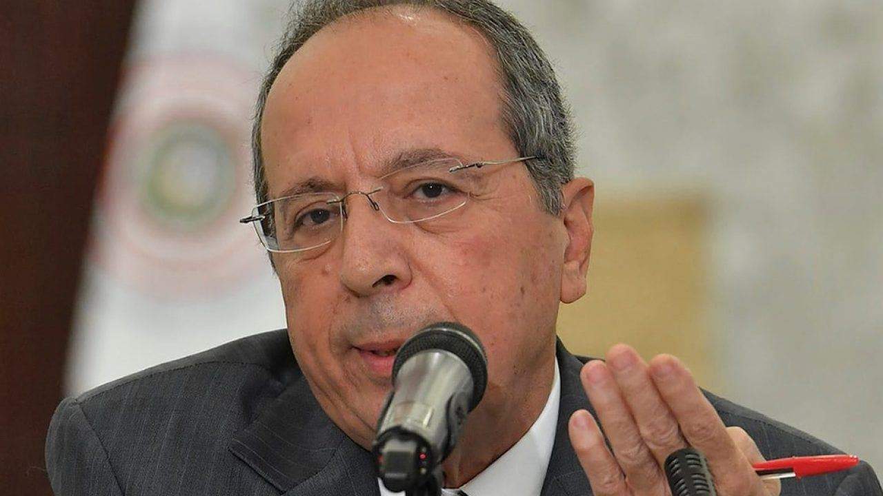 جميل السيد لنبيه بري: "ضبّ زعرانك من قدام بيتنا هلق"!