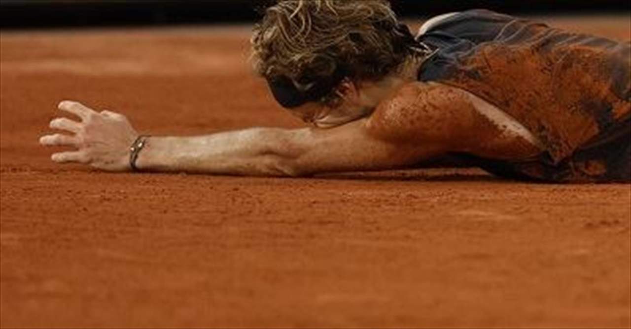 شاهدوا بالفيديو إصابة زفيريف المؤلمة وإنسحابه أمام نادال 