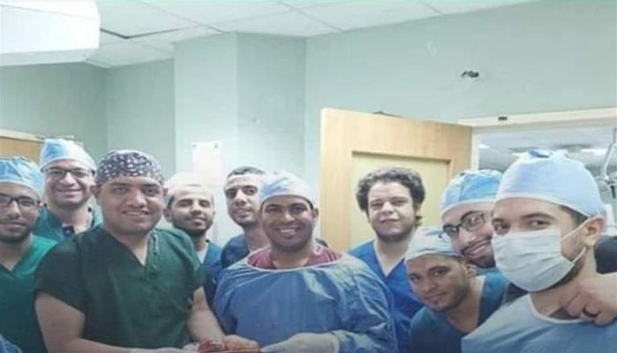 في مصر .. جراحة نادرة لإزالة ورم يزن 7 كلغ من خصية مريض !