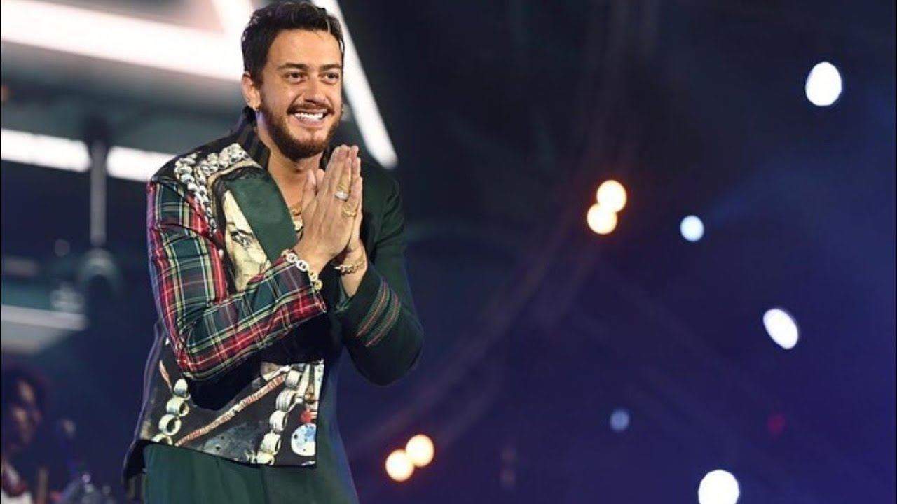 الغاء حفل سعد لمجرد في العراق بعد اقـ ـتحام مئات المحتجين للمكان 