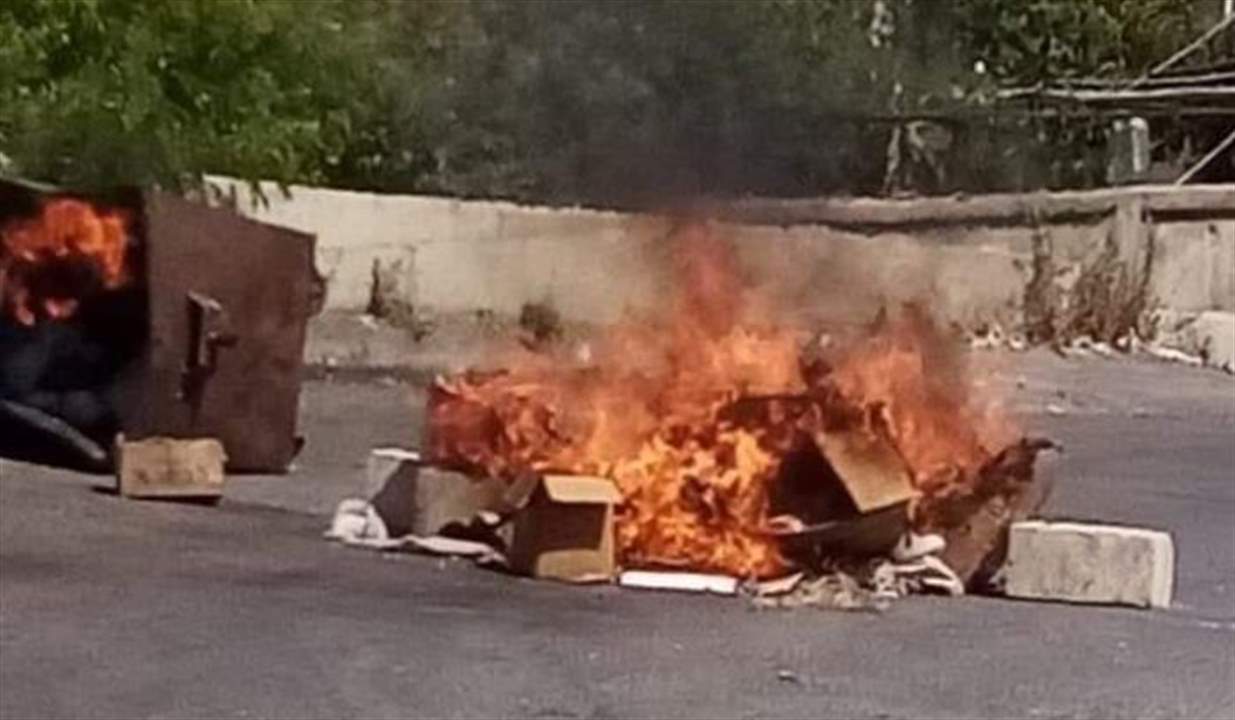 اعتصام في صيدا وقطع طريق اعتراضا على انقطاع المياه