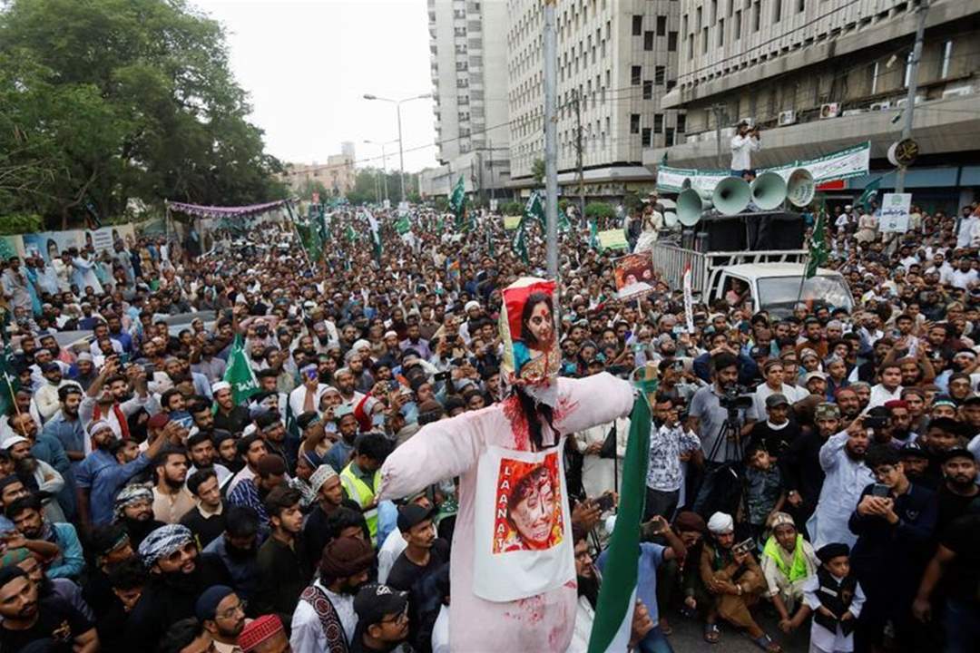 أزمة الإساءة للنبي محمد في الهند تتصاعد.. مقتل متظاهرين اثنين وحظر تجول لاحتواء الغضب