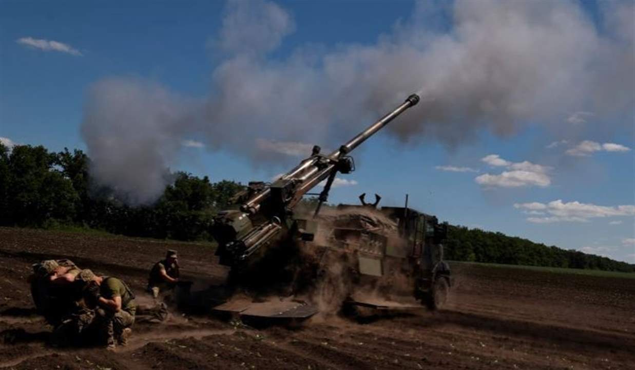 أوكرانيا تطالب بالإسراع في إمدادها بالأسلحة الثقيلة وروسيا تسيطر على سيفيرودونيتسك