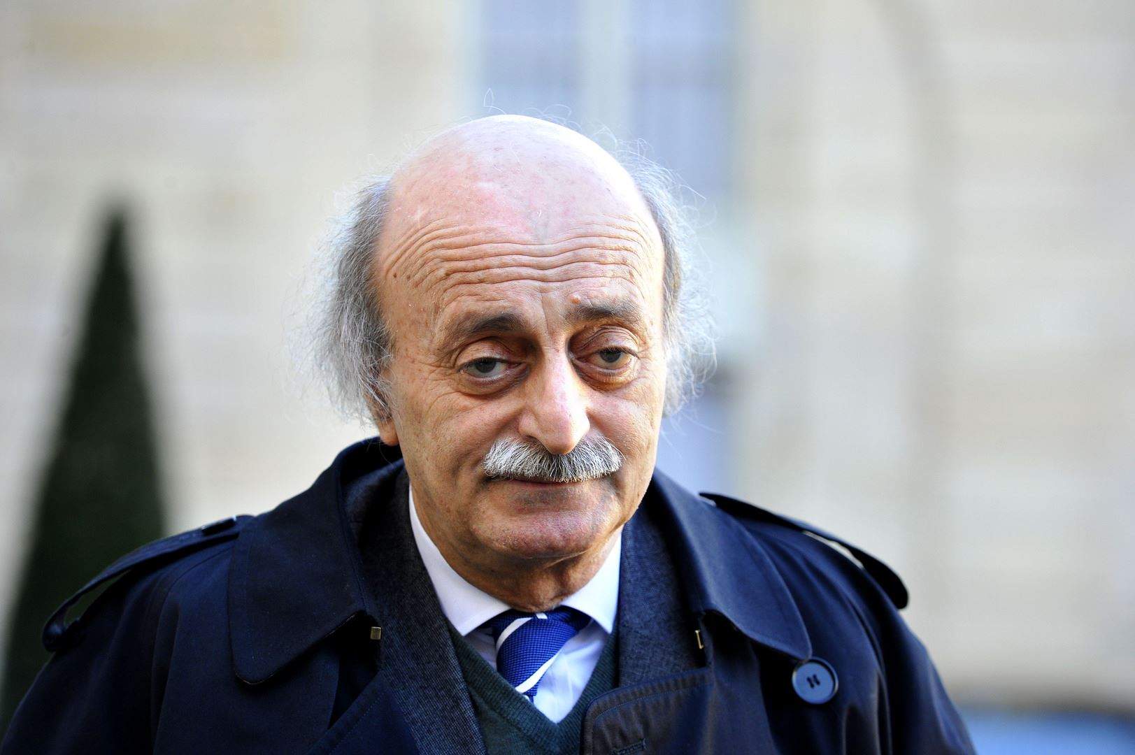  جنبلاط تابع مع زوّاره قضايا حياتية: الواقع المؤلم يتطلب رئيساً إصلاحياً للحكومة