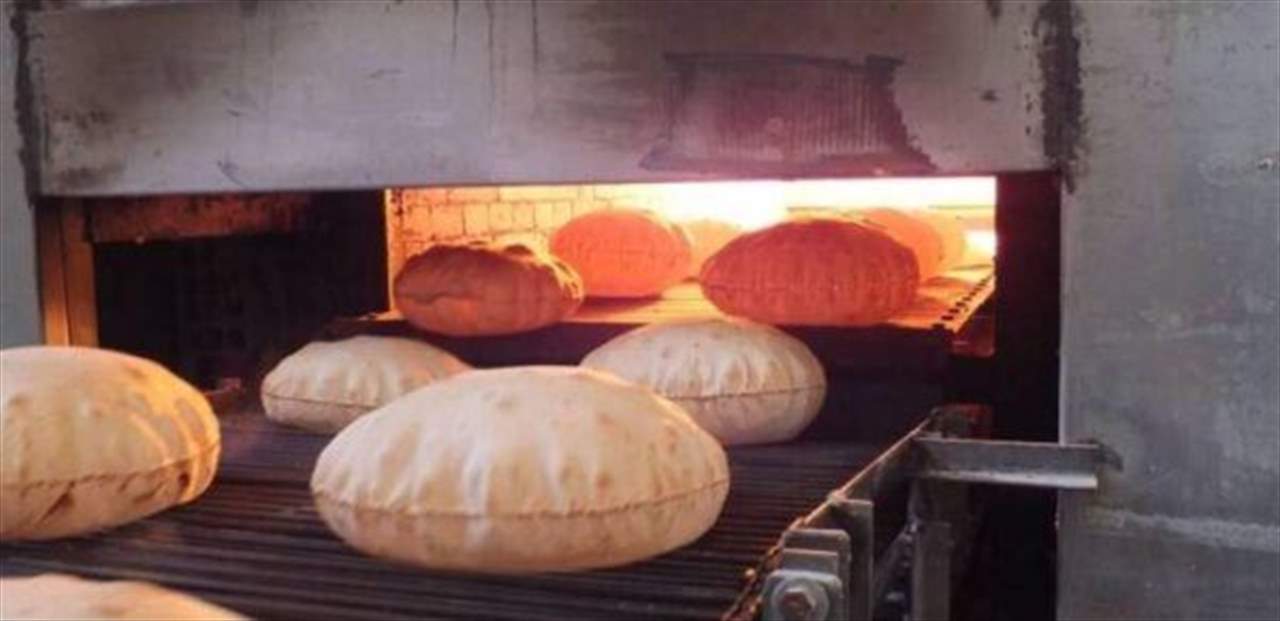 اهالي البترون ناشدوا المعنيين ضبط عمليات الاحتيال في بيع ربطة الخبز