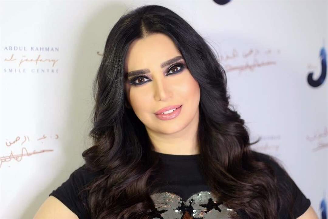 رنا الابيض تبرع في تقليد منى واصف وكاريس بشار.. مقطع فيديو تصدر الترند