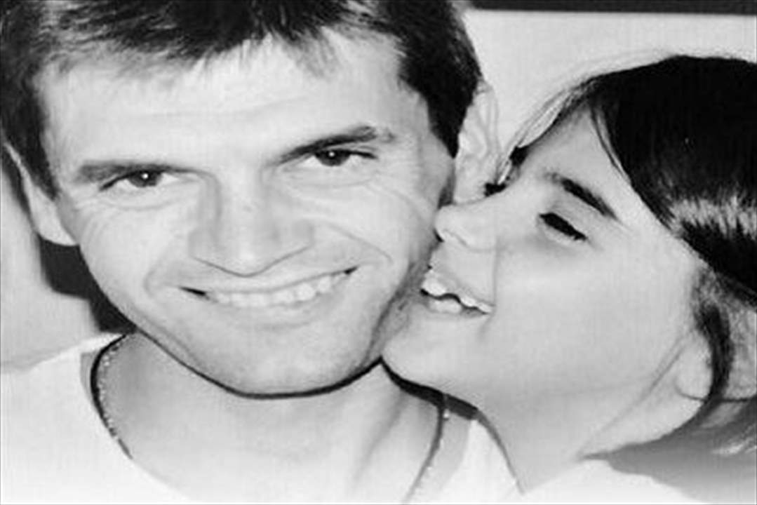 صور - ابنة مدرب برشلونة الراحل تتزوج وتوّجه له رسالة