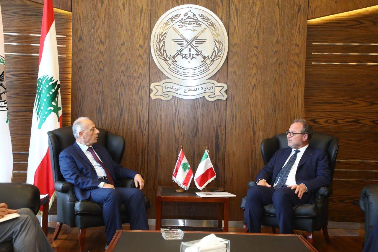   وزير الدفاع يؤكد حرص لبنان على استمرار "اليونيفيل" في أداء مهامها دون أي تعديل