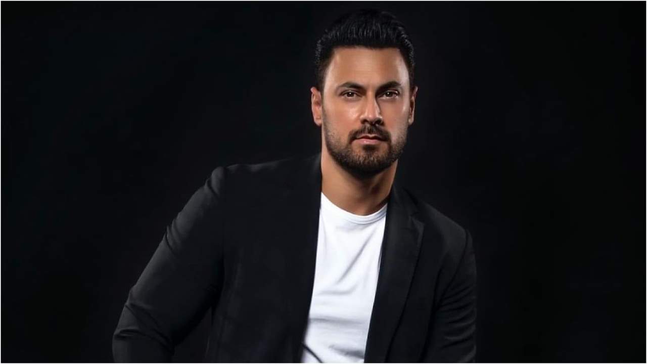هادي اسود يتبنى عائلة الشاعر رياض العلي بعد وفاته