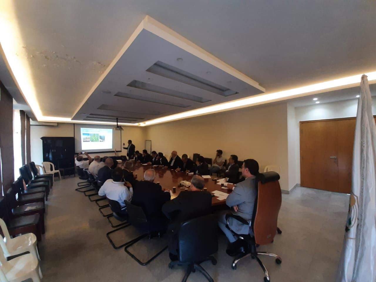 وزير الزراعة: لتوقيف اي آلية تنقل الحطب والتدقيق في قانونية اوراقها