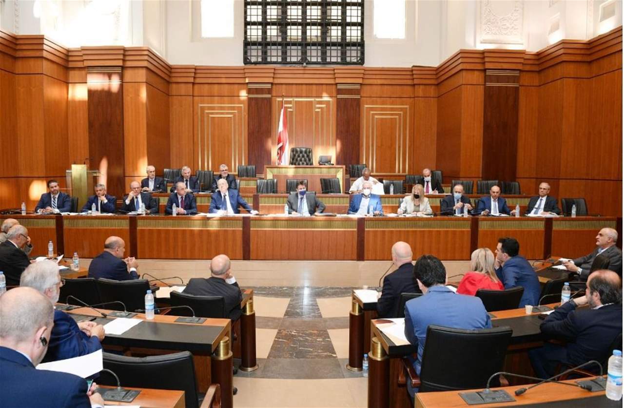 لجنة المال تطالب الحكومة بتصوّر واضح لسعر صرف يمّهد لاقرار موازنة ٢٠٢٢ 