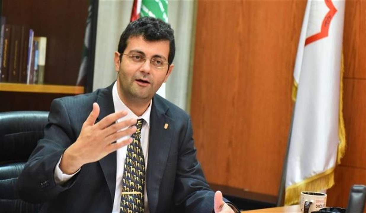 نقيب الصيادلة طالب مولوي بحماية الصيدليات بعد تعرض صيدليتين لسطو مسلّح اليوم