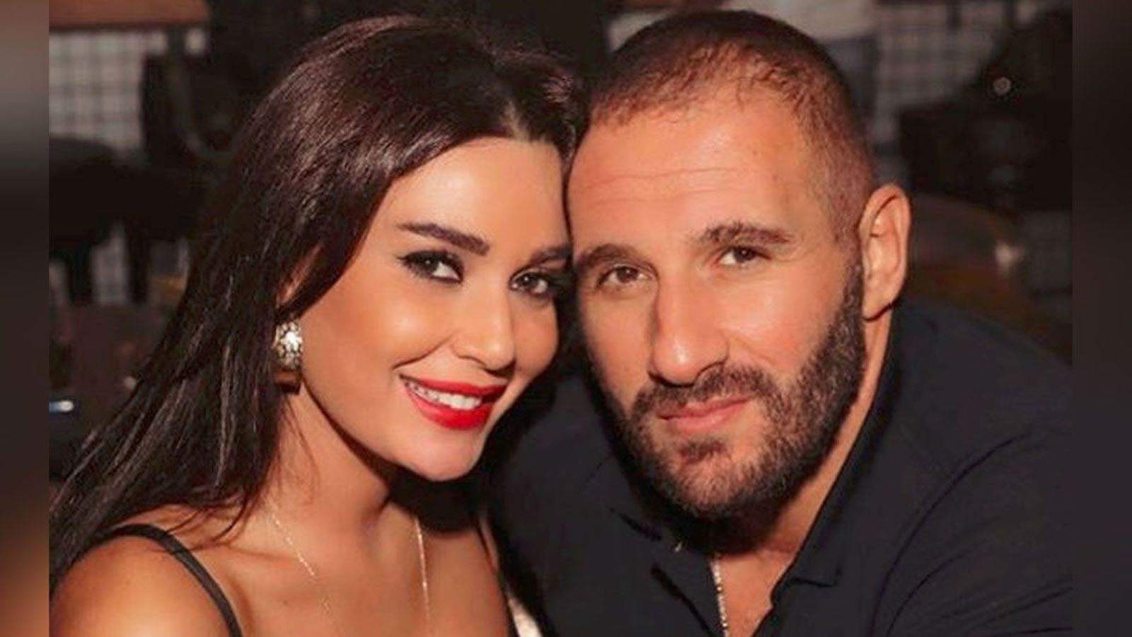 بالفيديو - سيرين عبد النور و زوجها يحتفلان بعيد زواجهما الخامس عشر 