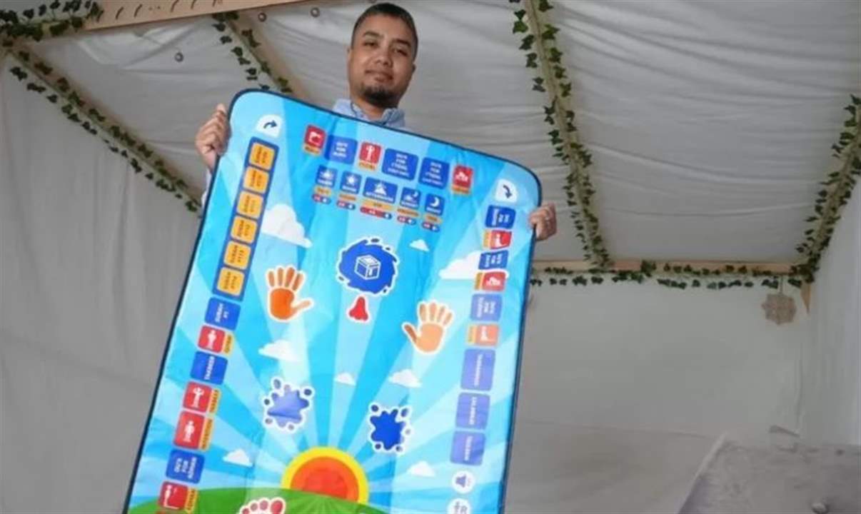      أول سجادة صلاة تفاعلية في العالم.. وإقبال كبير على شرائها !