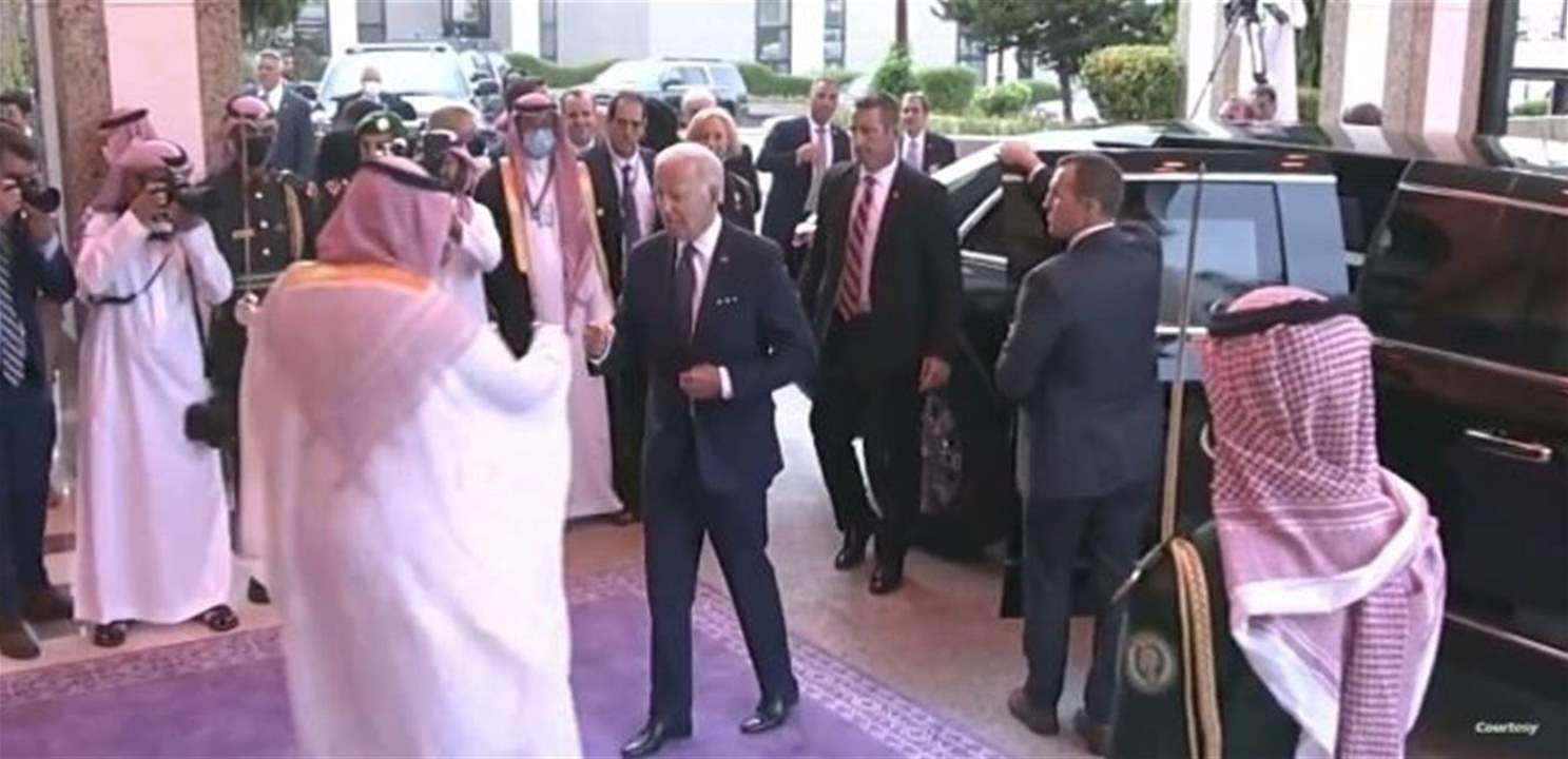 ولي العهد السعودي يستقبل الرئيس الأميركي في قصر السلام في جدة