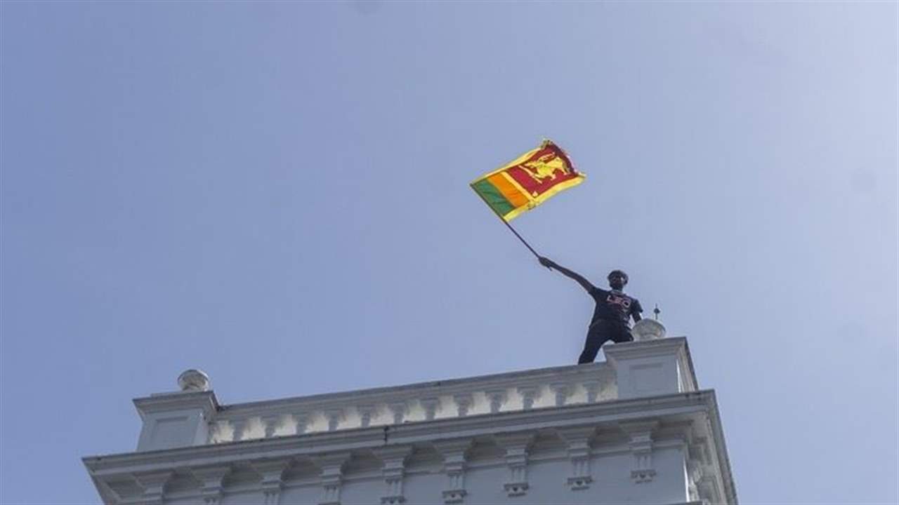 رغم تنحي الرئيس.. الاحتجاجات في سريلانكا تتواصل "لليوم المئة"! 