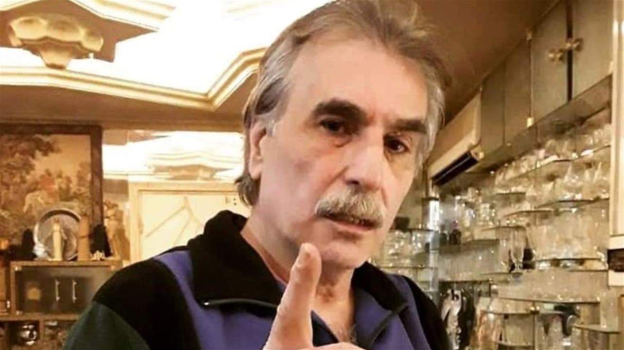 ابن ممثل سوري يطلب يد أنجلينا جولي وهو يهـ ـاجمه: فاشل!