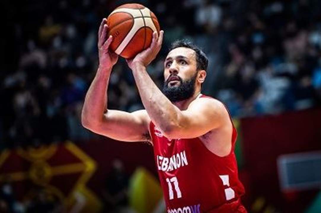 فيديو وصور - شاهدوا كيف أنقذ علي حيدر منتخب لبنان