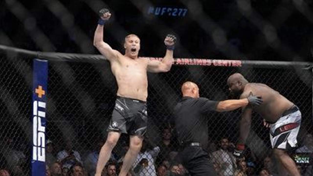 بالفيديو - 55 ثانية فقط أسقطت الأميركي أمام الروسي